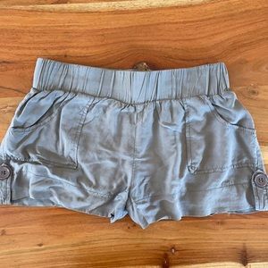 Mimi Chica gray shorts
